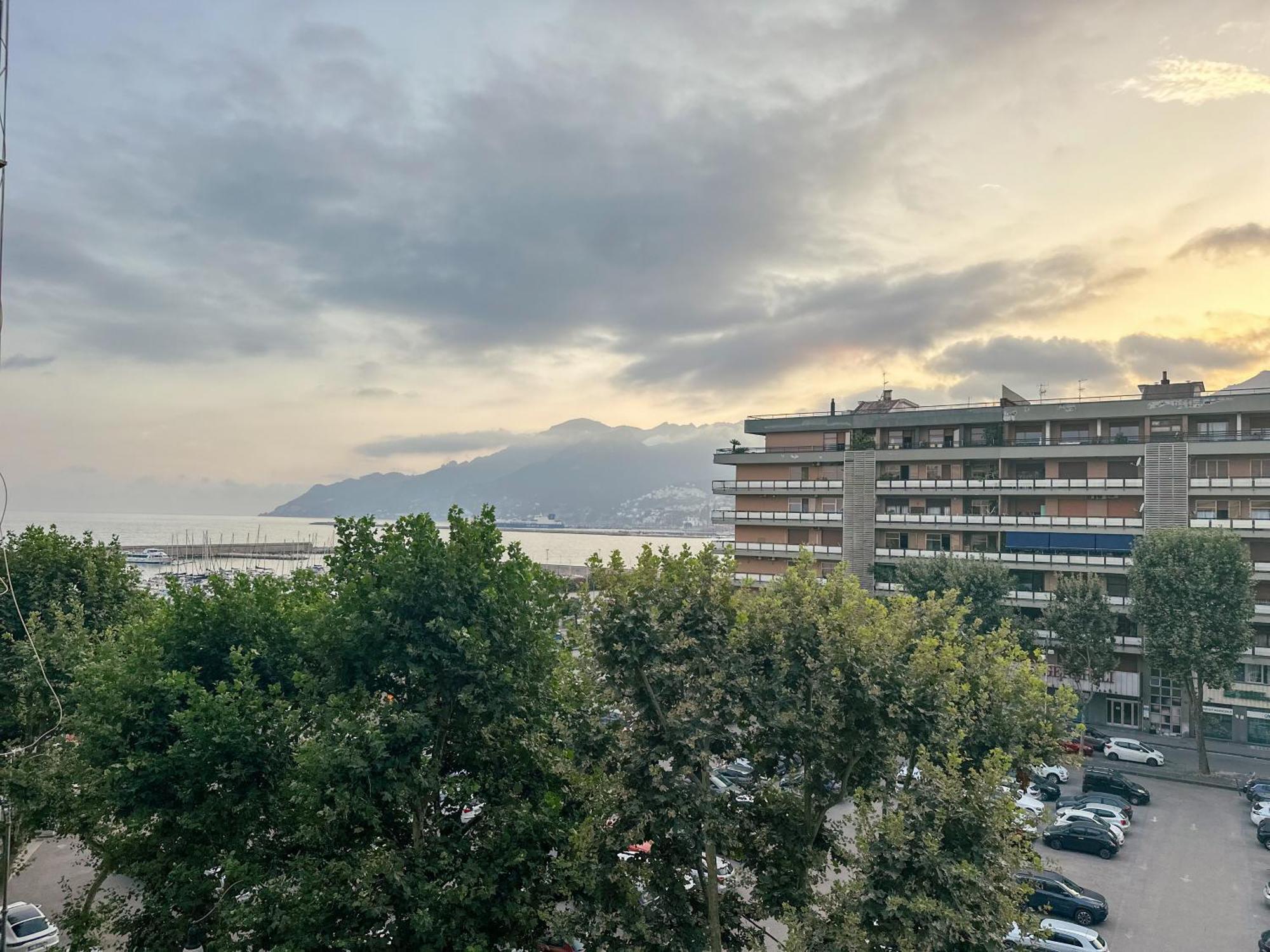 B&B Restanza Salerno Luaran gambar