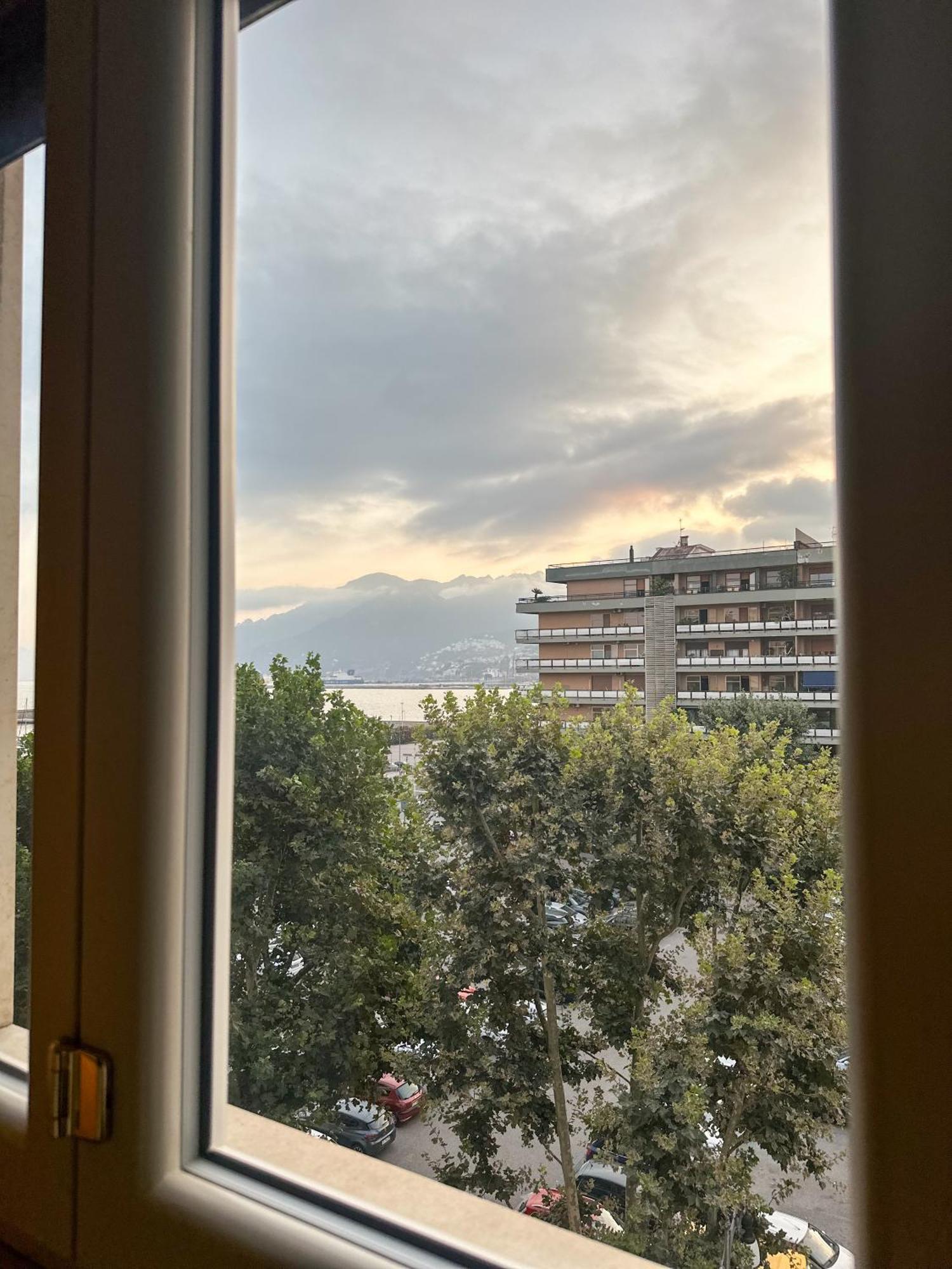 B&B Restanza Salerno Luaran gambar