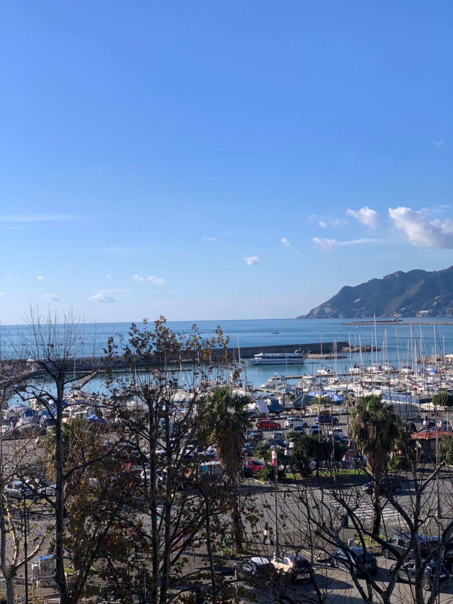 B&B Restanza Salerno Luaran gambar